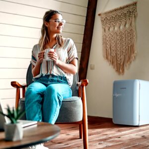 Klarstein Audrey, retro chladnička, 70 l, 3 police, 2 priehradky vo dverách, vnútorné osvetlenie